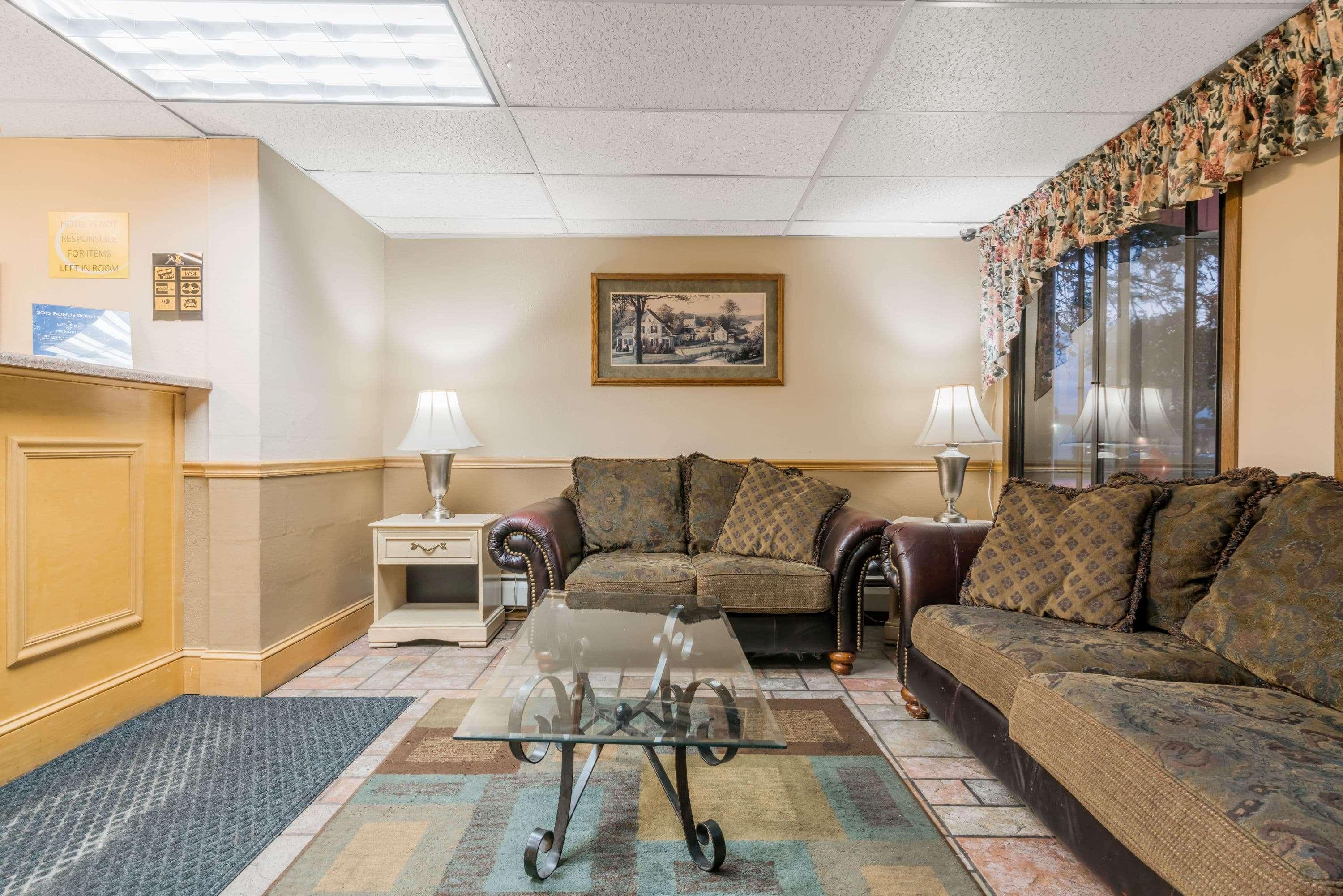 Отель Super 8 By Wyndham Brooklyn Center/Mpls Экстерьер фото